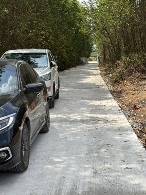 chính chủ gửi bán lô đất 167.5m2 full thổ cư , mặt đường bêtong 6m . giá rẻ