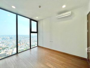 [ecogreen q7]. cho thuê căn 3pn - 2wc - ntcb - hot layout- view lm81 + quận 1 - giá 18tr/tháng.