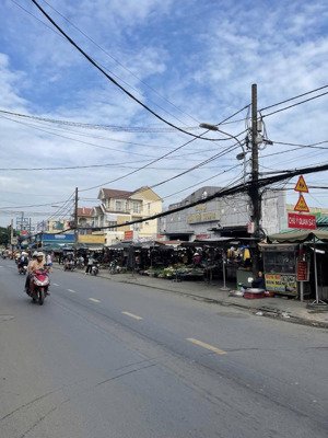 nhà ngang khủng 7.2m sát chợ xuân thới thượng 87m giá chỉ 3.45 tỷ