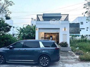 cho thuê nhà đẹp full nội thất mới tinh đường số 5 khu vhtđ