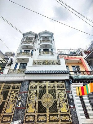 vị trí cực đẹp hẻm 1 trục 8m sát mt khu dân trí cao. kết cấu: 5 tầng btct mới toanh 4pn 5wc tấ