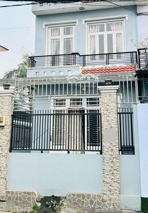 nhà phố mặt tiền ql 13 ,gần cầu vượt bình phước - thủ đức - 100,9m2 - 9,15 tỷ