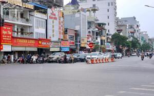 CHO THUÊ NGUYÊN CĂN 160M2 MẶT ĐƯỜNG NGUYỄN BỈNH KHIÊM - NGAY NGÃ 3 LÊ QUANG ĐẠO