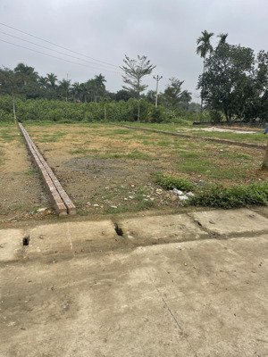 bán lô đất rộng 5 sâu hơn 20 m tại nhuận trạch lương sơn hb, giá chỉ hơn 1 tỷ