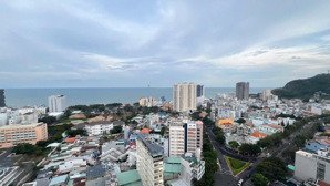 bán căn hộ view biển 1 phòng ngủ melody vũng tàu giá 2tỷ8. lh 