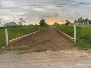 Đất thổ cư 247m2 mt đường xe hơi xã Tân Lân giá rẻ 1 tỏi 250tr