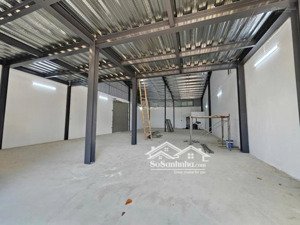 cho thuê nhà kho 250m2 đường võ chí công sẵn điện nước giá 15 triệu/tháng