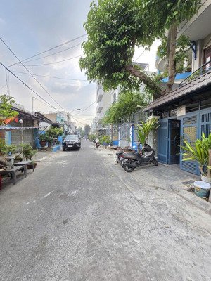 hẻm 8m đường thoại ngọc hầu phường phú thạnh dt 4mx17m 1 lầu giá 7,5 tỷ