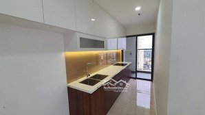 cho thuê căn góc 73m2 view đông nam , giá 8.5tr, 2pn,2wc, phú đông sky garden