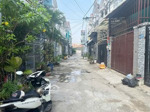 chủ gửi bán nhà 1 trệt 1 lầu kdc bửu hòa 74 căn, 3pn, đã hoàn công, 4x20=78m2, đường xe hơi