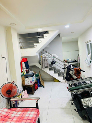 (5,5 tỷ tl) nhà 1 sẹc gần mặt tiền lê hồng phong, nở hậu đẹp..!