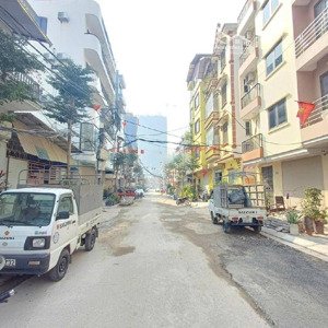 nhà đẹp ở ngay khu an dương vương phú thượng. cách 15m ra ô tô tránh