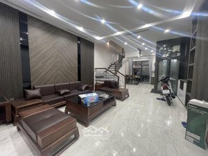 cho thuê nguyên căn biệt thự liền kề khu đóng vinhomes marina