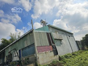 cần bán xưởng mặt tiền đường lớn giá hẻm