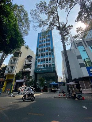 ngay vòng xoay lê đại hành mt ba tháng hai hầm 7 lầu 300tr