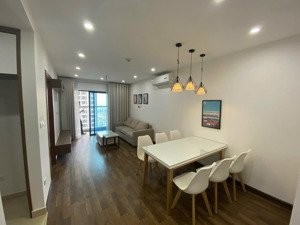 gia đình cần chuyển nhượng căn 2pn 74m2 dự án goldmark city