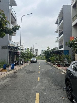 bán đất tại khu dân cư phú hồng thịnh 10, 4,2 tỷ, 60m2, view đẹp