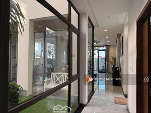 hàng vip, biệt thự đảo nổi view sông duy nhất chỉ 1 căn bán. giá 29.5 tỷ dt: 367 m2 ngang mặt 14m