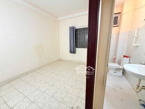 nhà mt - p. linh tây - giá tốt nhất khu vực. 5 lầu - 5pn - đường 8.5m có lề -chỉ 6.9tỷ