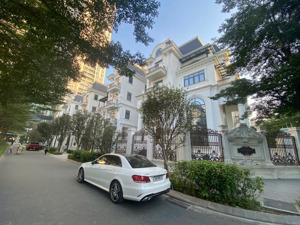 tòa building 115m2x9t có hầm - thang máy. phân lô, vỉa hè, 4 ô tô, kinh doanh (vp) phố nguyễn hoàng