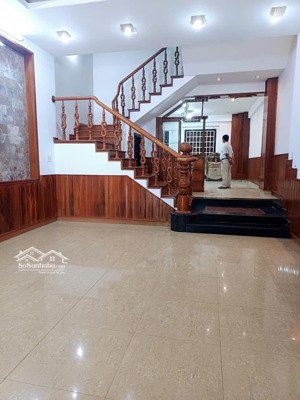 bán nhà 3 tầng hà huy giáp giá 8.5 tỷ 5x18.18=80.8m2 hướng nam