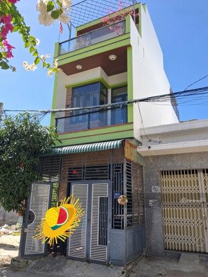 chỉ 4,8 tỷ nhà 3 tầng mới đẹp khu hòn xện, phường bắc nha trang. hàng siêu hiếm