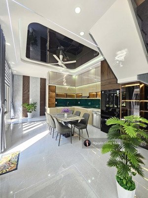 bán nhà 2 mặt tiền có nội thất, 4 phòng ngủ, gần giáo xứ bà trà 600m, p.bình chuẩn, tp.thuận an