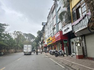 nhà ngọc lâm đẹp full nội thất _ gara thang máy _ view công viên đẳng cấp