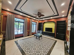 chính chủ cần bán lô góc nhà 4.5 tầng khu d geleximco, hoàn thiện full nội thất