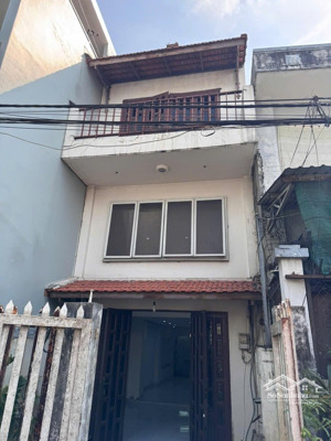 hẻm 8m xe hơi đậu trong nhà, 4 tấm 4x18m,giá nhà chỉ bằng giá đ.ất, sửa mới lại bán 7 tỷ