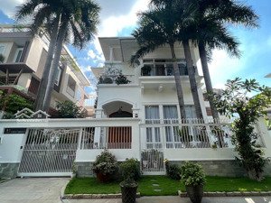 siêu hiếm! bán biệt thự dt: 15x18m - hầm 3 tầng, sổ cá nhân, khu biệt thự ngay tạ hiện, giá 53 tỷ