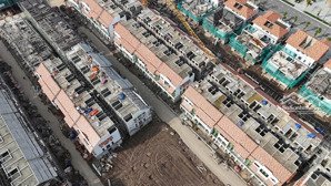 căn xẻ khe giá bằng căn thường, thấp hơn đất dân