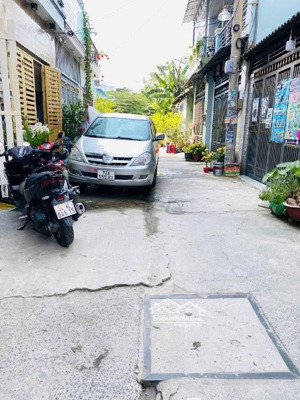 bán nhà chính chủ - mới 2tầng btct vào ở liền - 60m2 - hxt thông - bình tân- kế bên chợ bình thành.