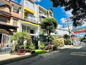 nhà 2 mặt tiền nối tô ngọc vân ra kha vạn cân ngay chợ thủ đức giá 8.9 tỷ