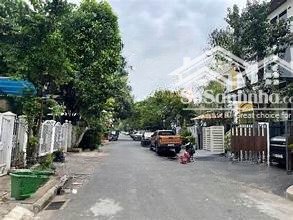 bán biệt thự hưng thái, phú mỹ hưng, giá rẻ nhất thị trường 7*18m, 34.5 tỷ. lh 