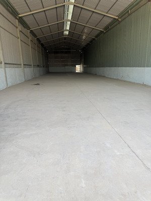 cho thuê kho xưởng 750m2 có pccc vách tường ở thuận an bình dương lh : 