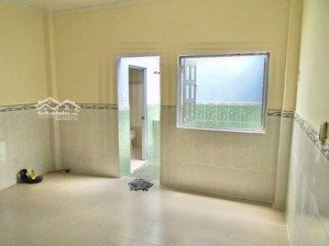 phòng trọ 20m2 ngay cầu tân thuận 2 - q7, gần đh tài chính marketing.