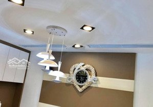 bán căn 3 phòng ngủ giá 13 tỷ, full nội thất đẹp ở ngay, discovery complex, 