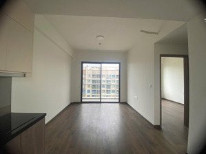 bán căn hộ tầng sân vườn 2 pn,1 wc, ban công toà panorama xin xò nhất mizuki park