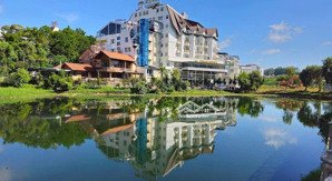 khách sạn cách hồ xuân hương vài bước chân 91 phòng đầu đường bùi thị xuân