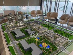 chính chủ bán căn 2pn2wc 71m2 hướng bắc chênh nhẹ thanh toán tiến độ giảm còn 7,4 tỷ full nội thất