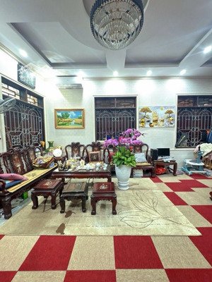 cần tiền bán gấp - nhà dân xây - 10 oto tránh - ô tô đỗ cửa - ngõ thông - kinh doanh - 40 nhỉnh 10