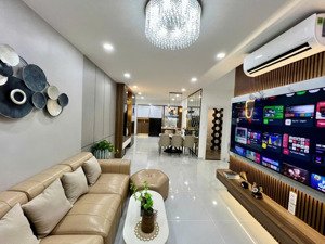 cực hiếm !!! cho thuê căn hộ sân vườn skygarden ii, dt: 118m2 - 3pn + 2wc - full nt - giá 42 triệu