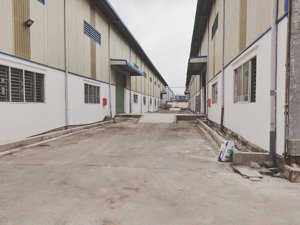 cho thuê kho 2.800m2 giá 3.3usd/m2~85ng/m2 khu công nghiệp hải sơn xã đức hòa hạ đức hòa long an