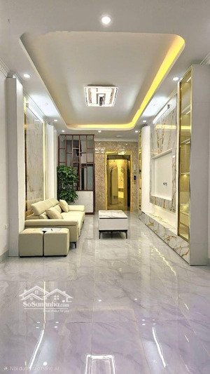 hoàng văn thái.5 tầng. ngõ nông.10,8 tỷ.cầu thang máy. nhà mới tốt nhất khu vực.