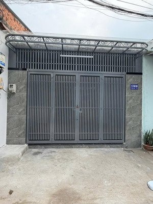 bán nhà đường đông thạnh 3-3 hóc môn vị trí đẹp. diện tích: 5 x 17m. giá 3tỷ980