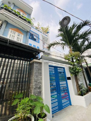 nhà mới sơn lại đẹp 88m2 ngang 5.6m 4 tầng sát khu nam long quận 7 6 tỷ 9 ngon nha