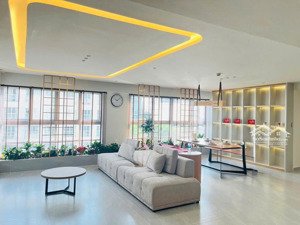 gấp. chủ thiện chí gửi bán gấp căn hộ happy valley, 135m2, nội thất cao cấp, giá 13,6 tỷ