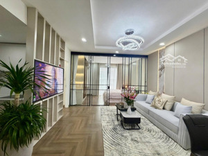 bán căn hộ 2 ngủ t09 tầng cao times city full nội thất mới 100%