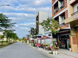 chịu không nổi lãi suất ngân hàng cần bán nhanh lô đất fpt đà nẵng giá sập hầm